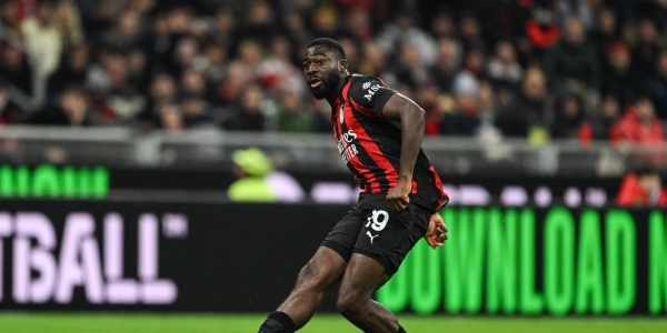 扫地出门！AC米兰批准，4500万废柴转投英超！追逐西甲银靴