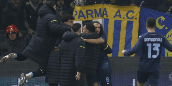 一场1-0踢出意甲神剧情：9人作战，极限绝杀，奎斯塔不敢相信